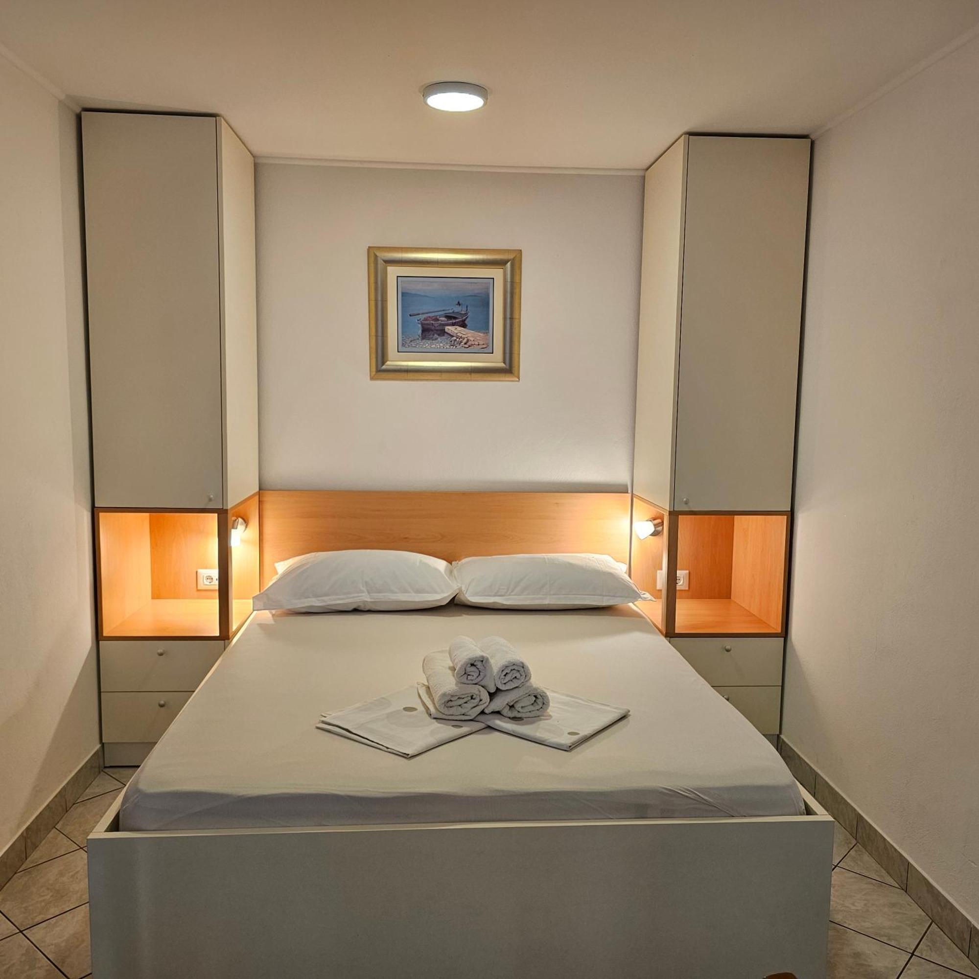 טרוגיר Apartment Nikica מראה חיצוני תמונה