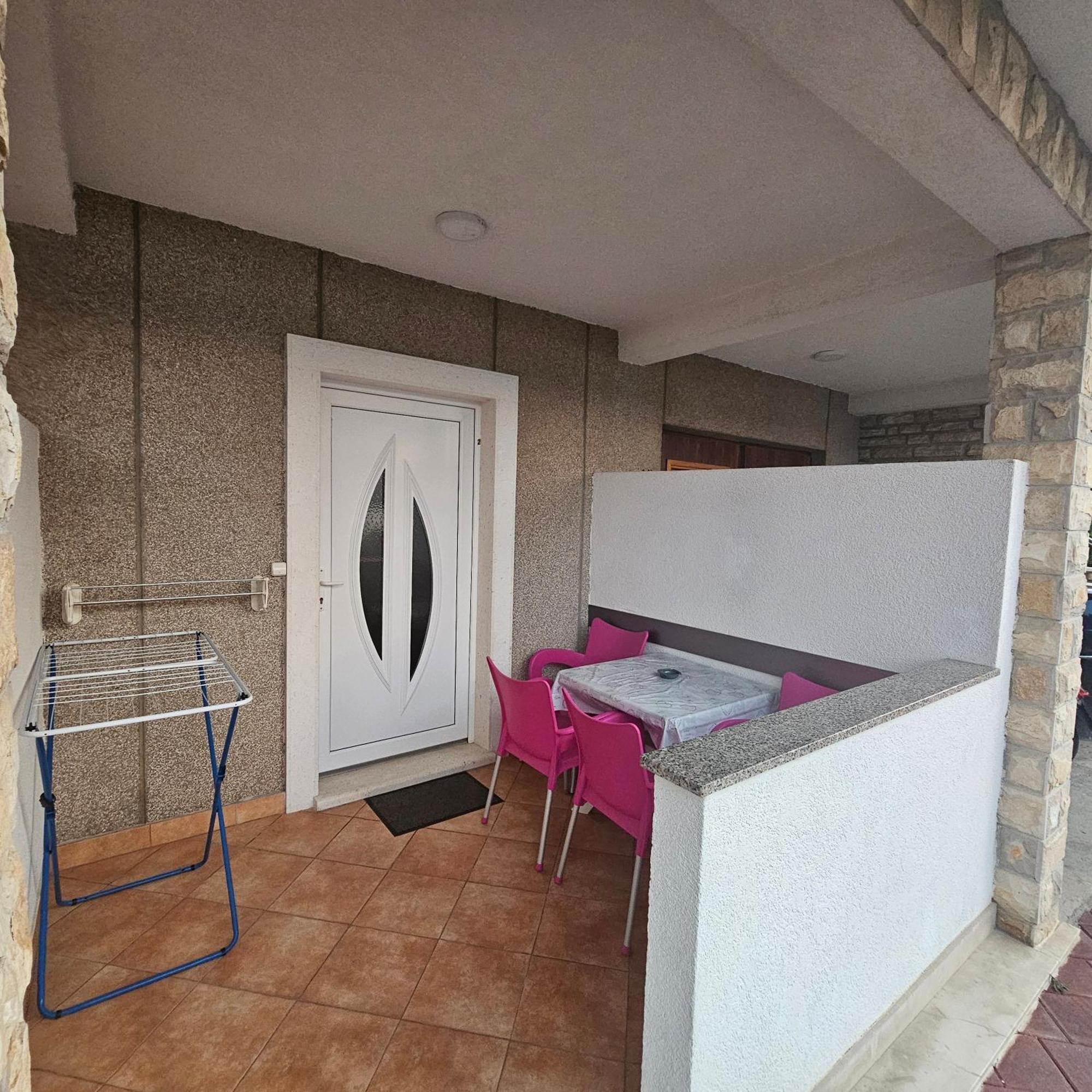 טרוגיר Apartment Nikica חדר תמונה