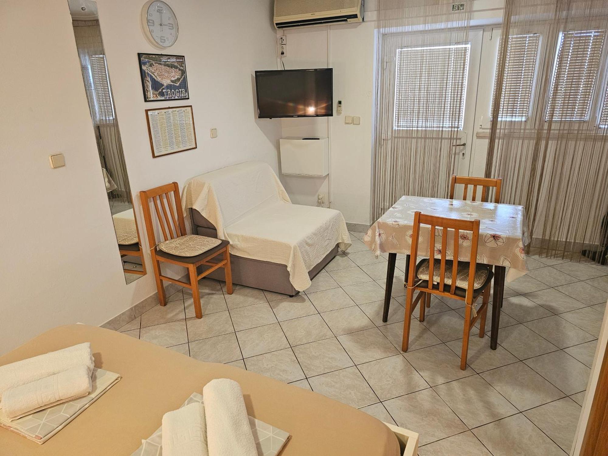 טרוגיר Apartment Nikica חדר תמונה